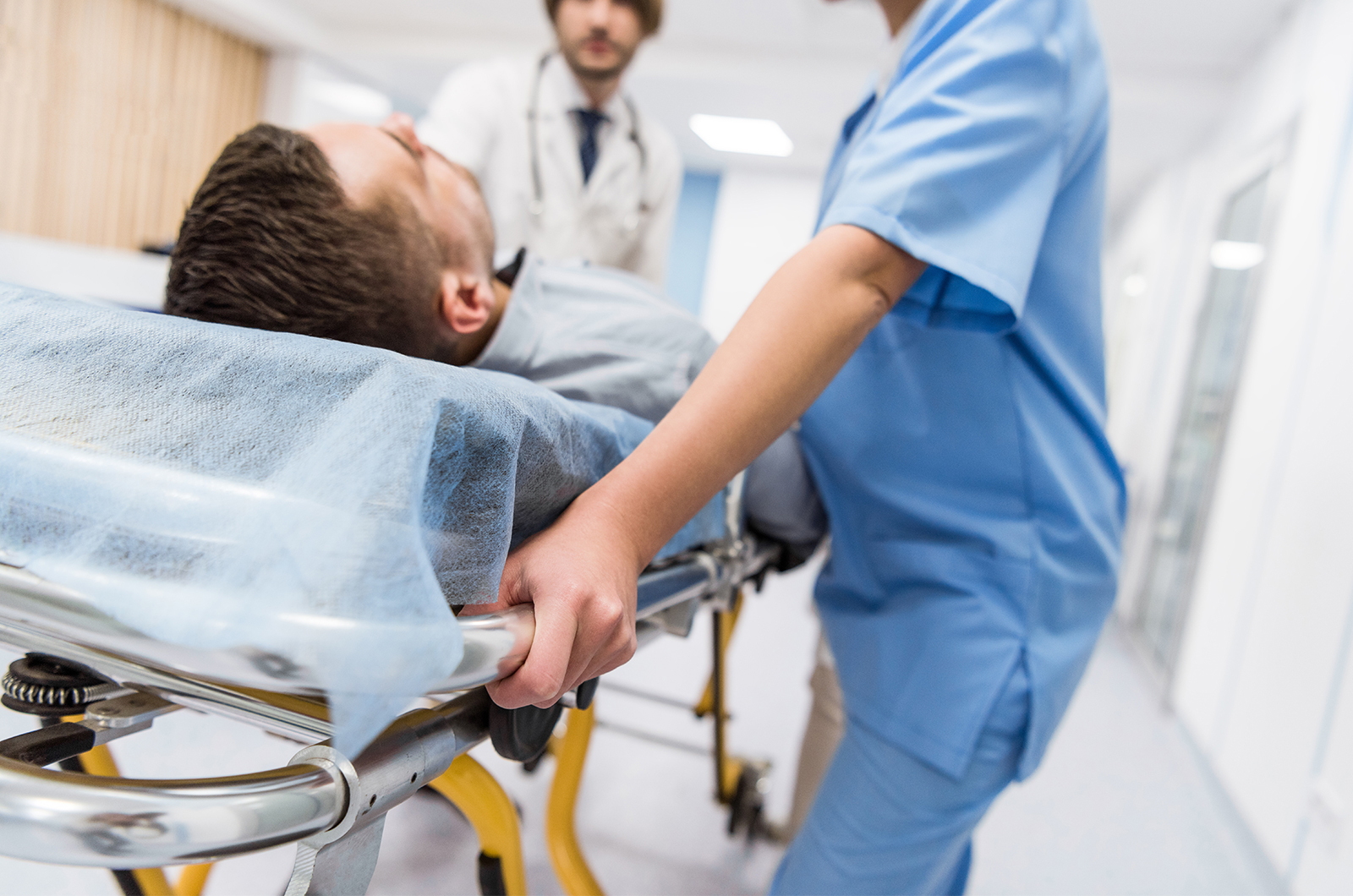 Notaufnahme schneller Krankentransport in eine Notaufnahme